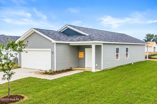 $300,890 | 1086 Hanson Drive, Leland, NC 28451