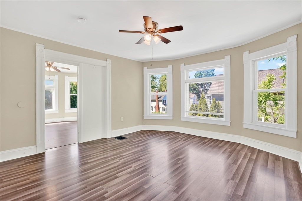 658 Union Street Springfield, MA 01109 - Photo 9 of 17