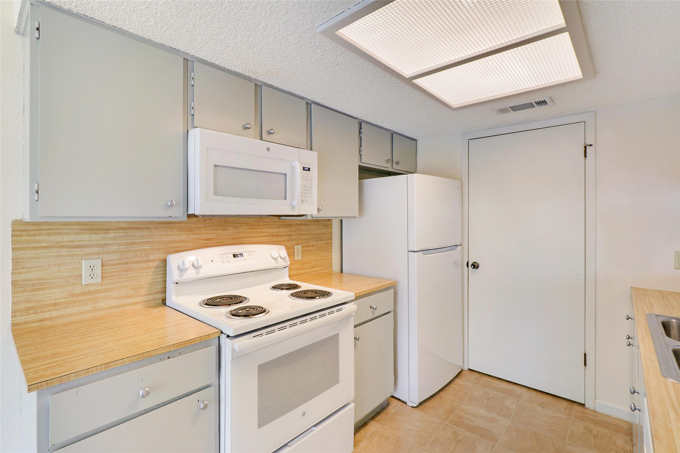 1501 Camp Craft Road, Unit A West Lake Hills, TX 78746 - Photo 5 of 12