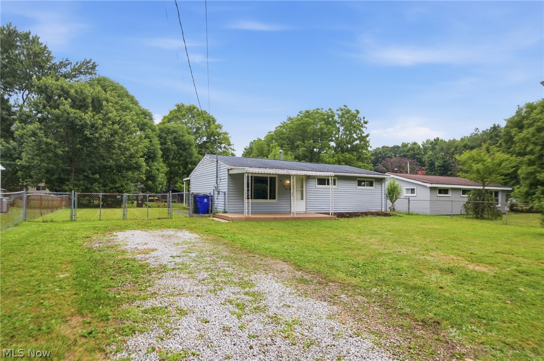 9164 Weaver Road Ravenna, OH 44266 - Photo 5 of 38