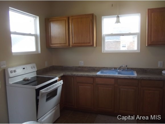 2140 Yale Boulevard Springfield, IL 62703 - Photo 10 of 19