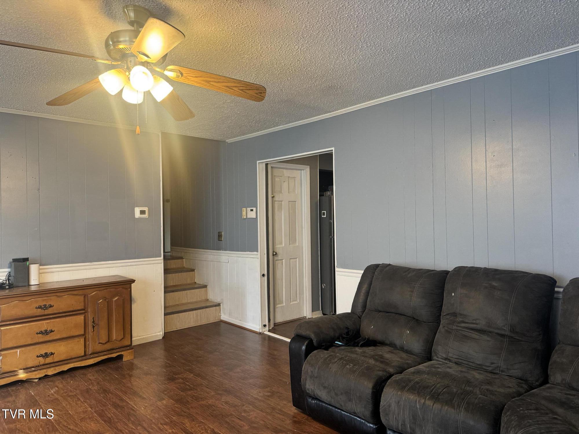 208 Sycamore Street Erwin, TN 37650 - Photo 16 of 48 IMG_5091