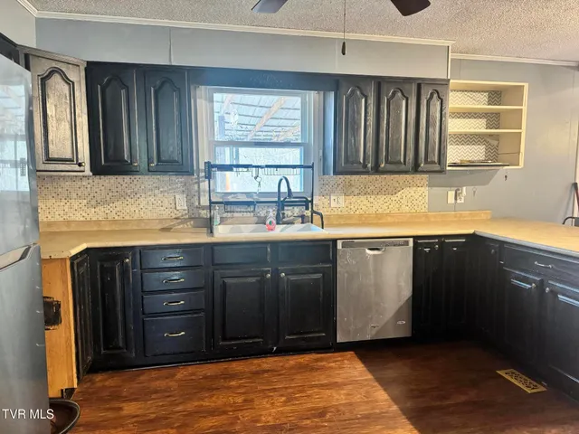 $275,000 | 208 Sycamore Street, Erwin, TN 37650