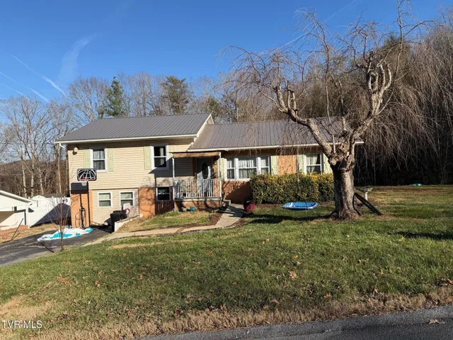 $275,000 | 208 Sycamore Street, Erwin, TN 37650