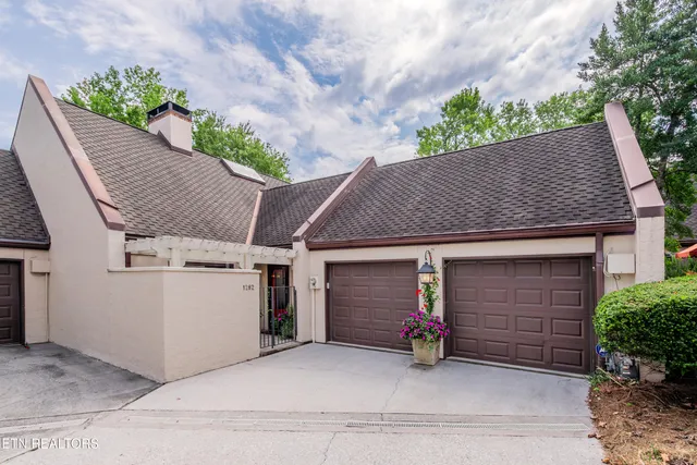 $799,900 | 1282 Burgundy Place, Knoxville, TN 37919