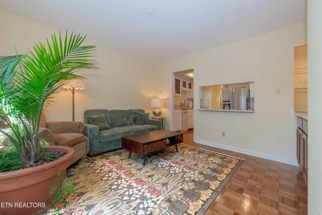 $799,900 | 1282 Burgundy Place, Knoxville, TN 37919