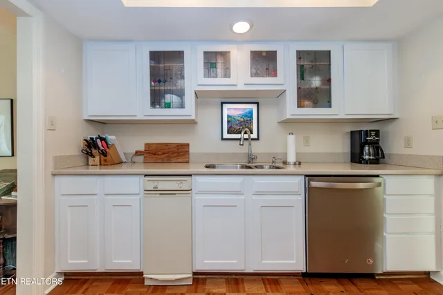 $799,900 | 1282 Burgundy Place, Knoxville, TN 37919