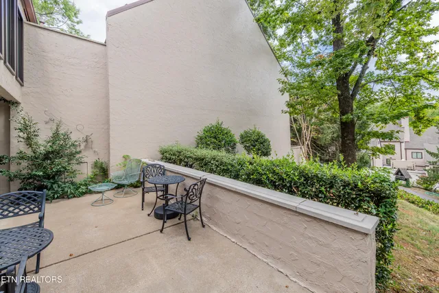 $799,900 | 1282 Burgundy Place, Knoxville, TN 37919