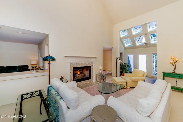 $799,900 | 1282 Burgundy Place, Knoxville, TN 37919