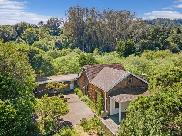 $2,595,000 | 5955 Shoreline Highway, Bolinas, CA 94924