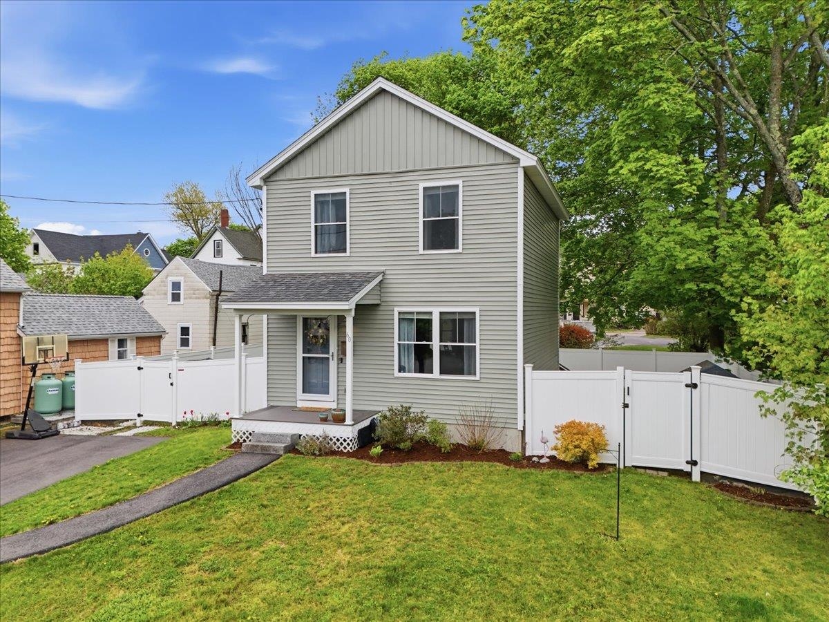 60 Pine Street Rochester, NH 03867 - Photo 4 of 39