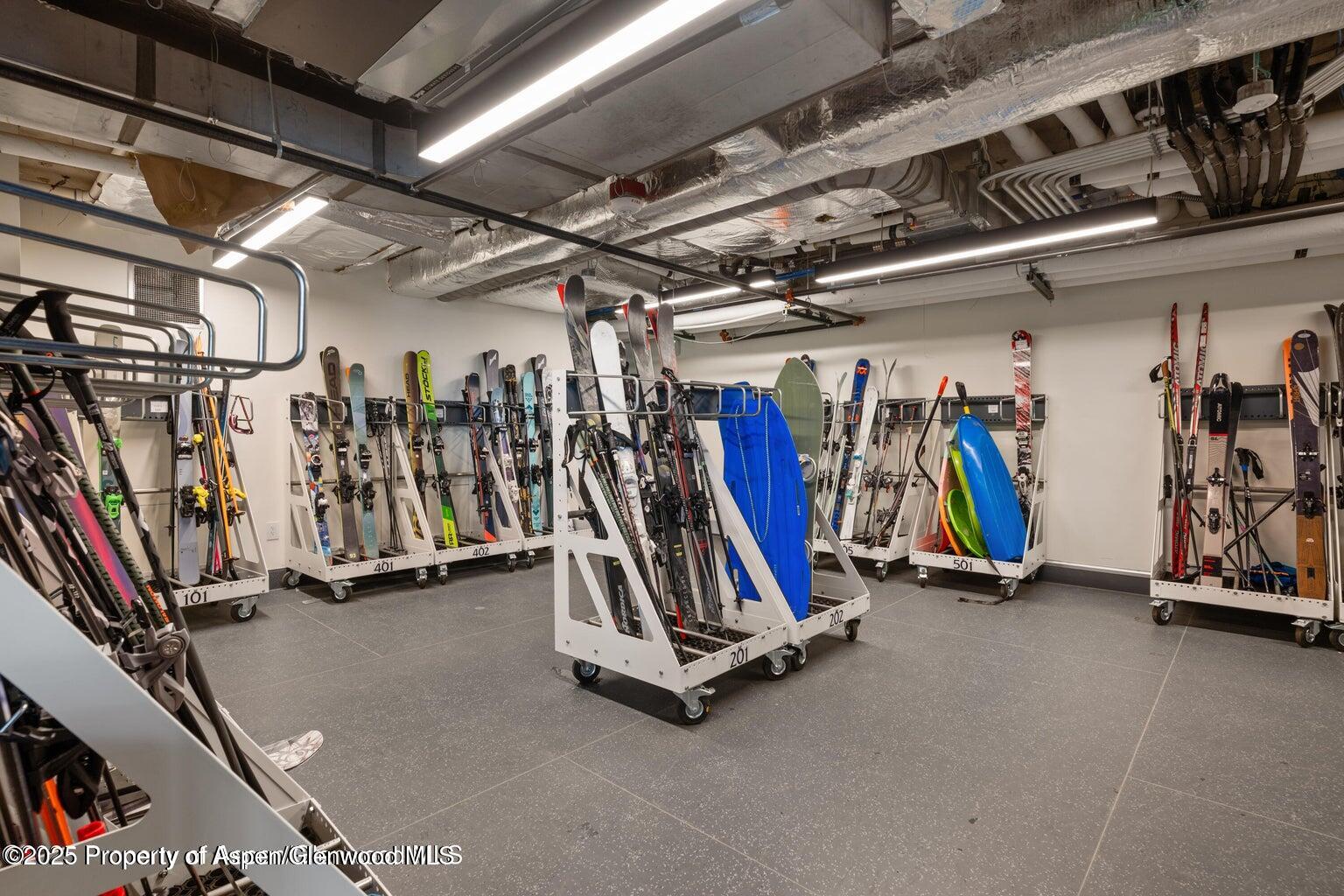 180 Wood Road, Unit 404 Snowmass Village, CO 81615 - Photo 23 of 51 404 aura ski room