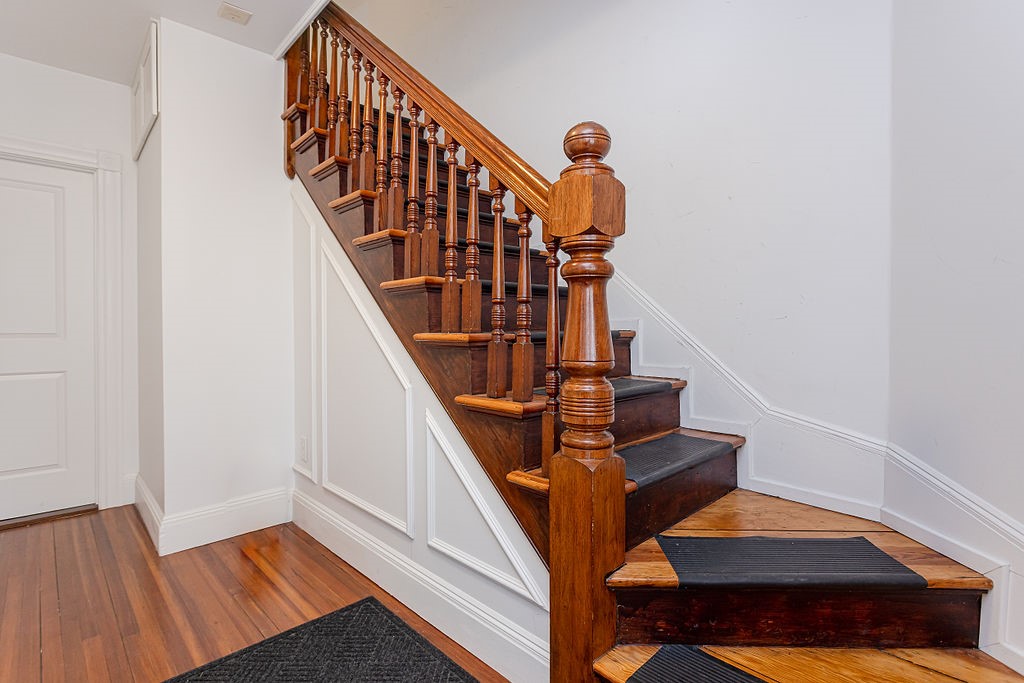 33 3rd Street, Unit 3 Newport, RI 02840 - Photo 4 of 16 Gallery Image 4