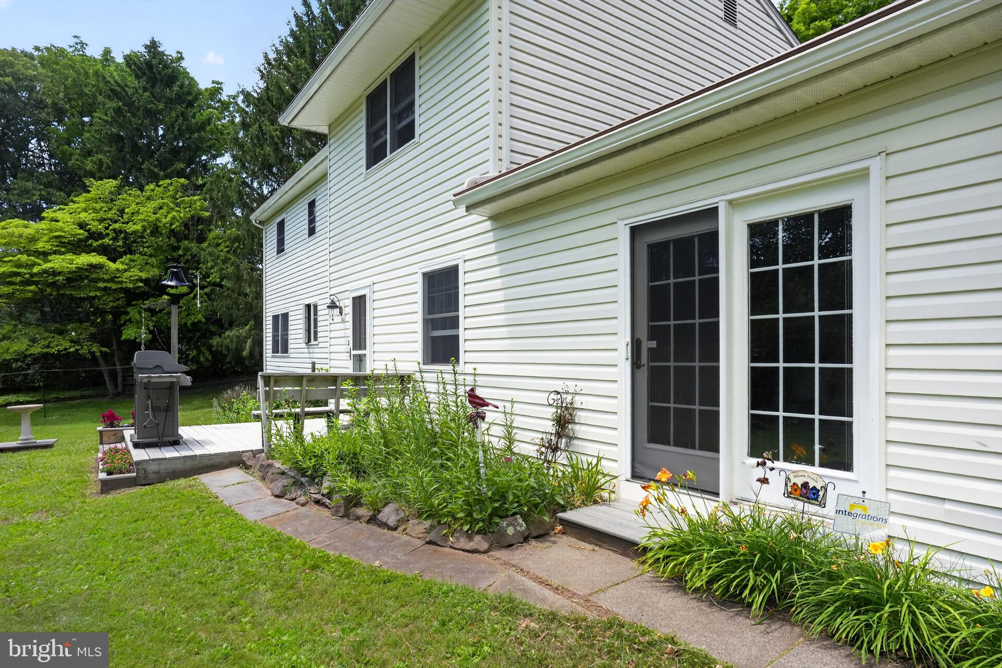 272 Pigeon Creek Road Pottstown, PA 19465 - Photo 5 of 40