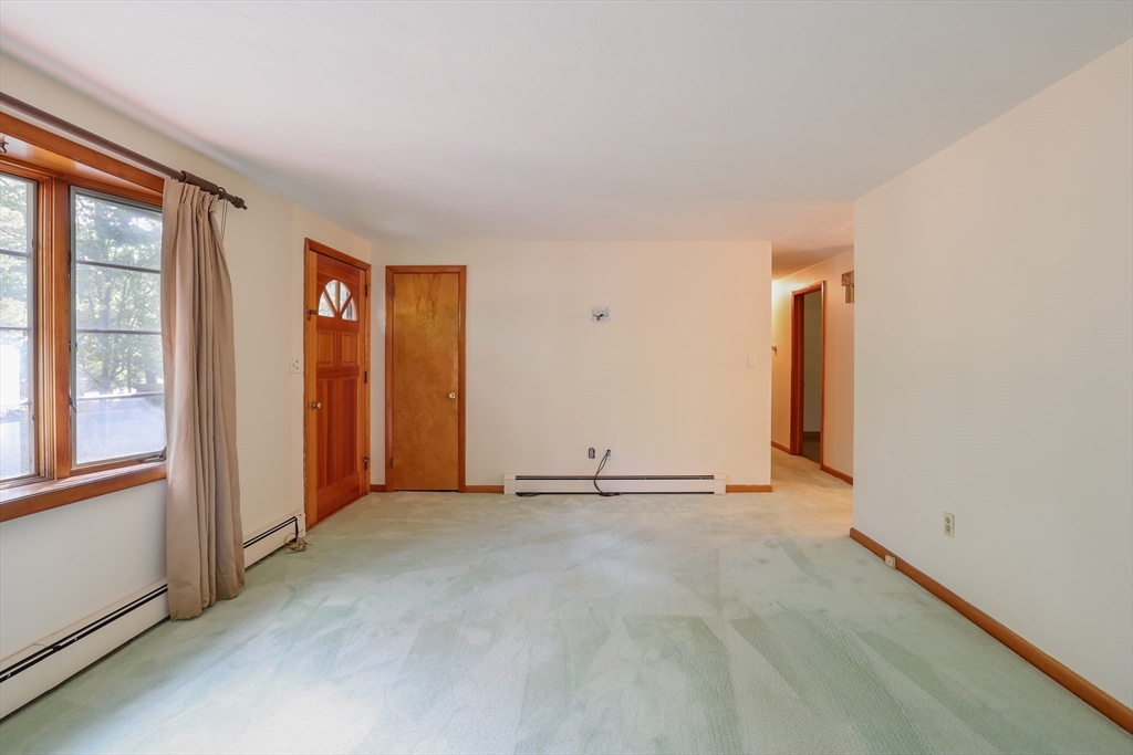 33 Wood Road Westfield, MA 01085 - Photo 13 of 37 Gallery Image 13