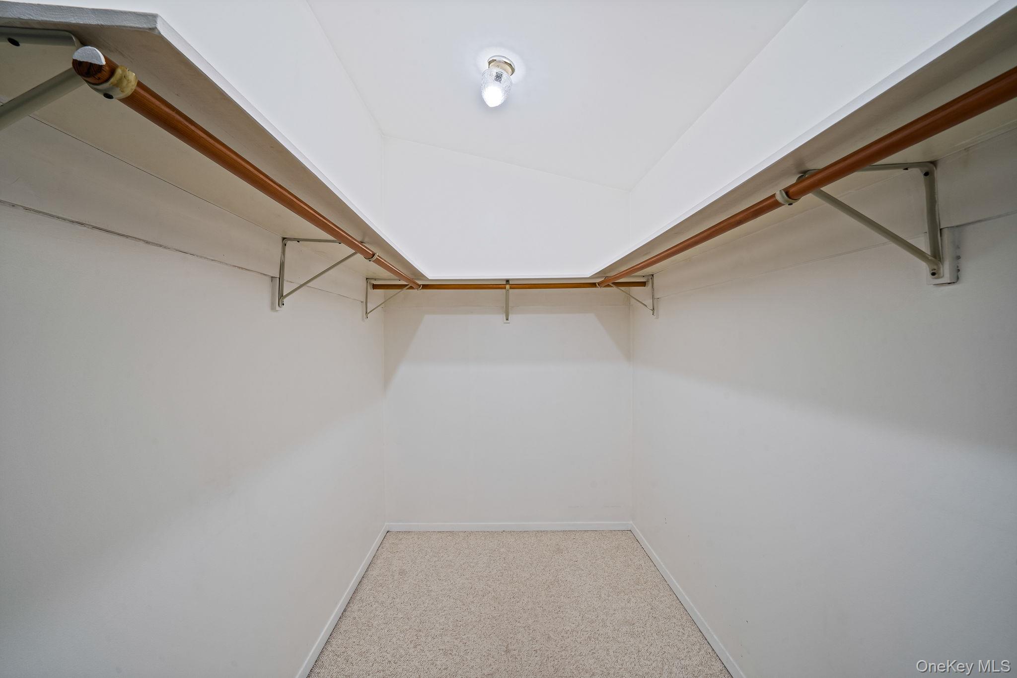 29 Franklin Street Islip, NY 11751 - Photo 20 of 39 a view of small space