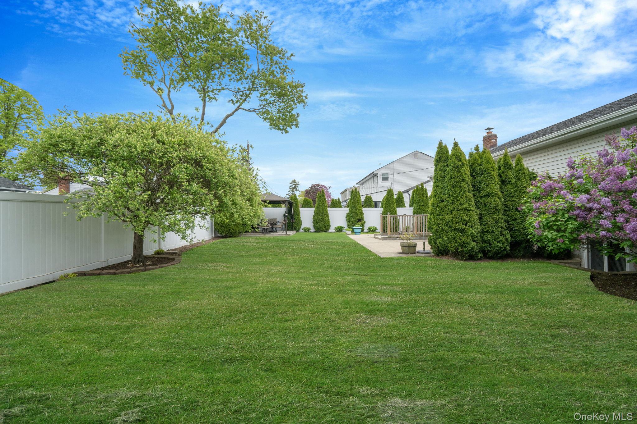 29 Franklin Street Islip, NY 11751 - Photo 34 of 39