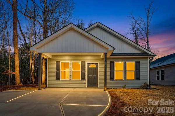 $304,999 | 711 Adams Street, Monroe, NC 28110