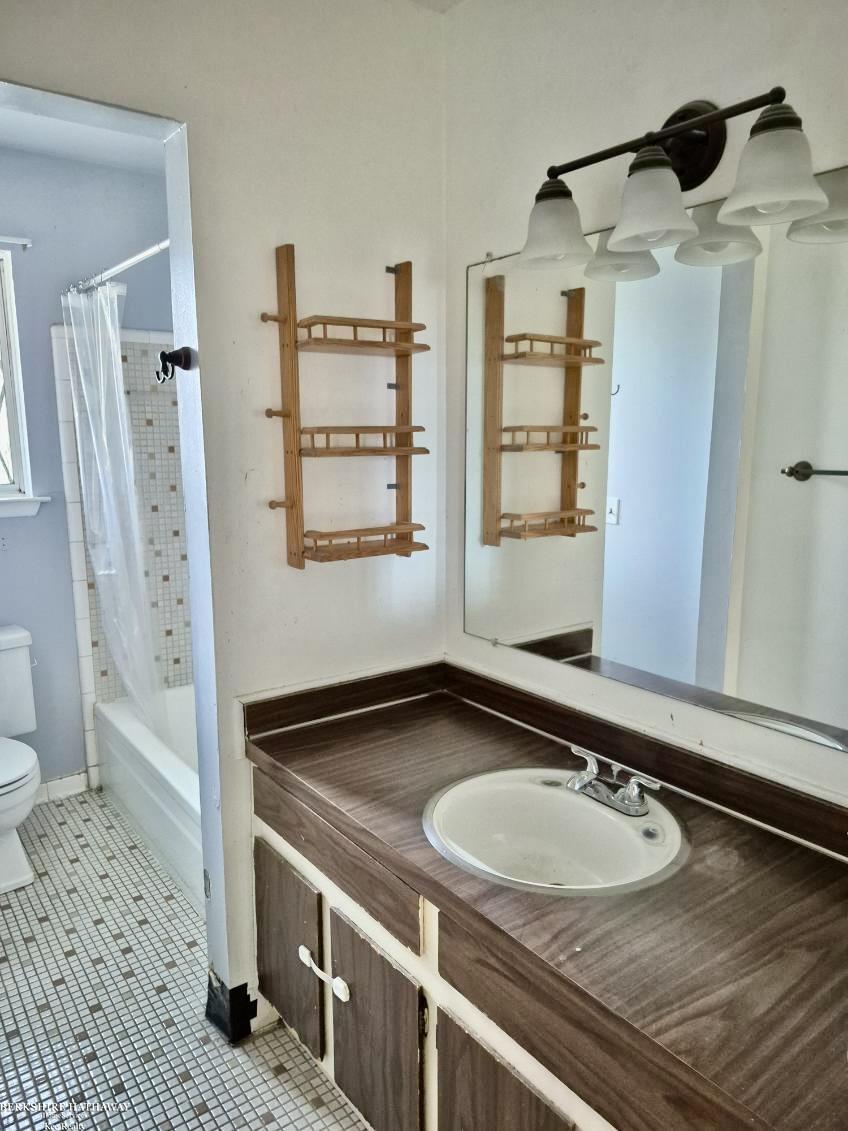 29241 Hayes Road, Unit 71 Warren, MI 48088 - Photo 3 of 23