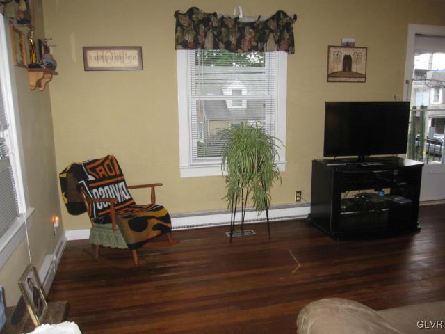 1640 Seidersville Road Bethlehem, PA 18015 - Photo 3 of 14 Gallery Image 3