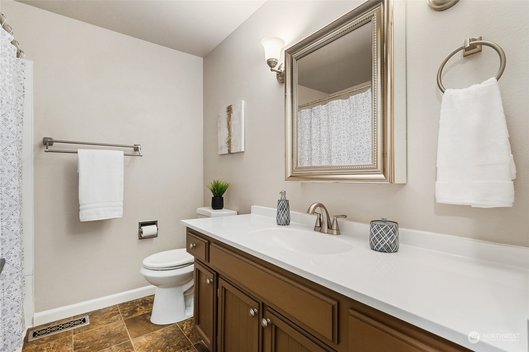 14617 157th Place Southeast Renton, WA 98059 - Photo 17 of 29 Gallery Image 17