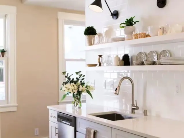 $3,500 | 4050 Upton Avenue South, Minneapolis, MN 55410