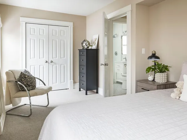 $3,500 | 4050 Upton Avenue South, Minneapolis, MN 55410