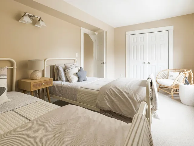 $3,500 | 4050 Upton Avenue South, Minneapolis, MN 55410