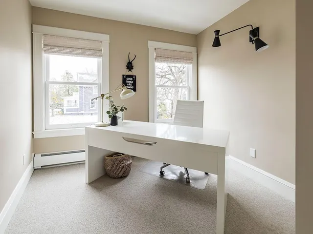 $3,500 | 4050 Upton Avenue South, Minneapolis, MN 55410