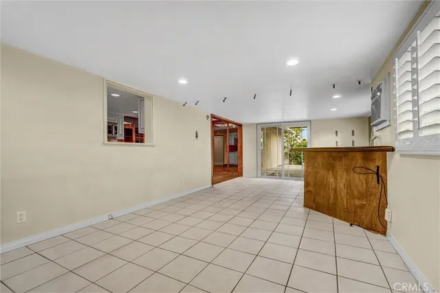 $1,275,000 | 16502 Loire Circle, Huntington Beach, CA 92647