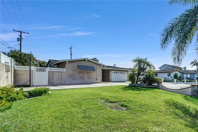 $1,275,000 | 16502 Loire Circle, Huntington Beach, CA 92647