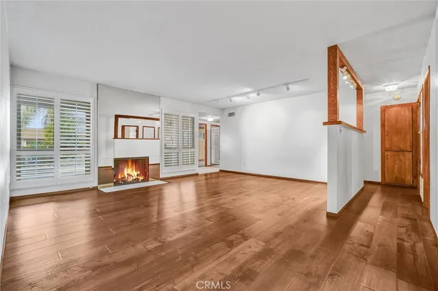 $1,275,000 | 16502 Loire Circle, Huntington Beach, CA 92647