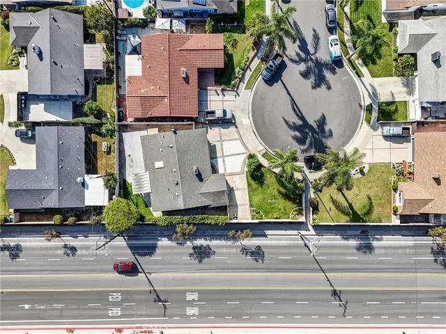 $1,275,000 | 16502 Loire Circle, Huntington Beach, CA 92647