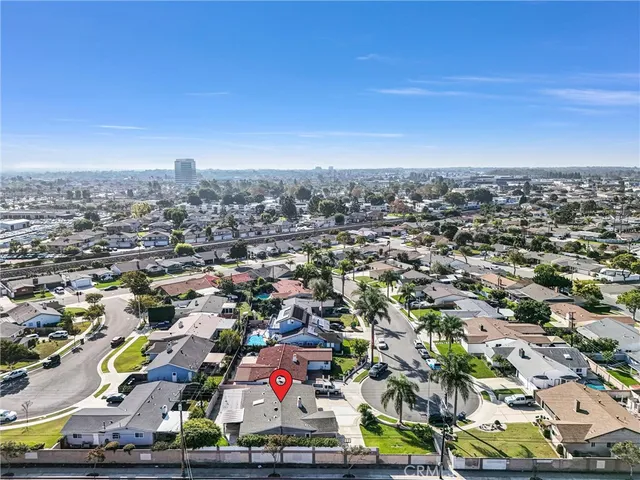 $1,275,000 | 16502 Loire Circle, Huntington Beach, CA 92647