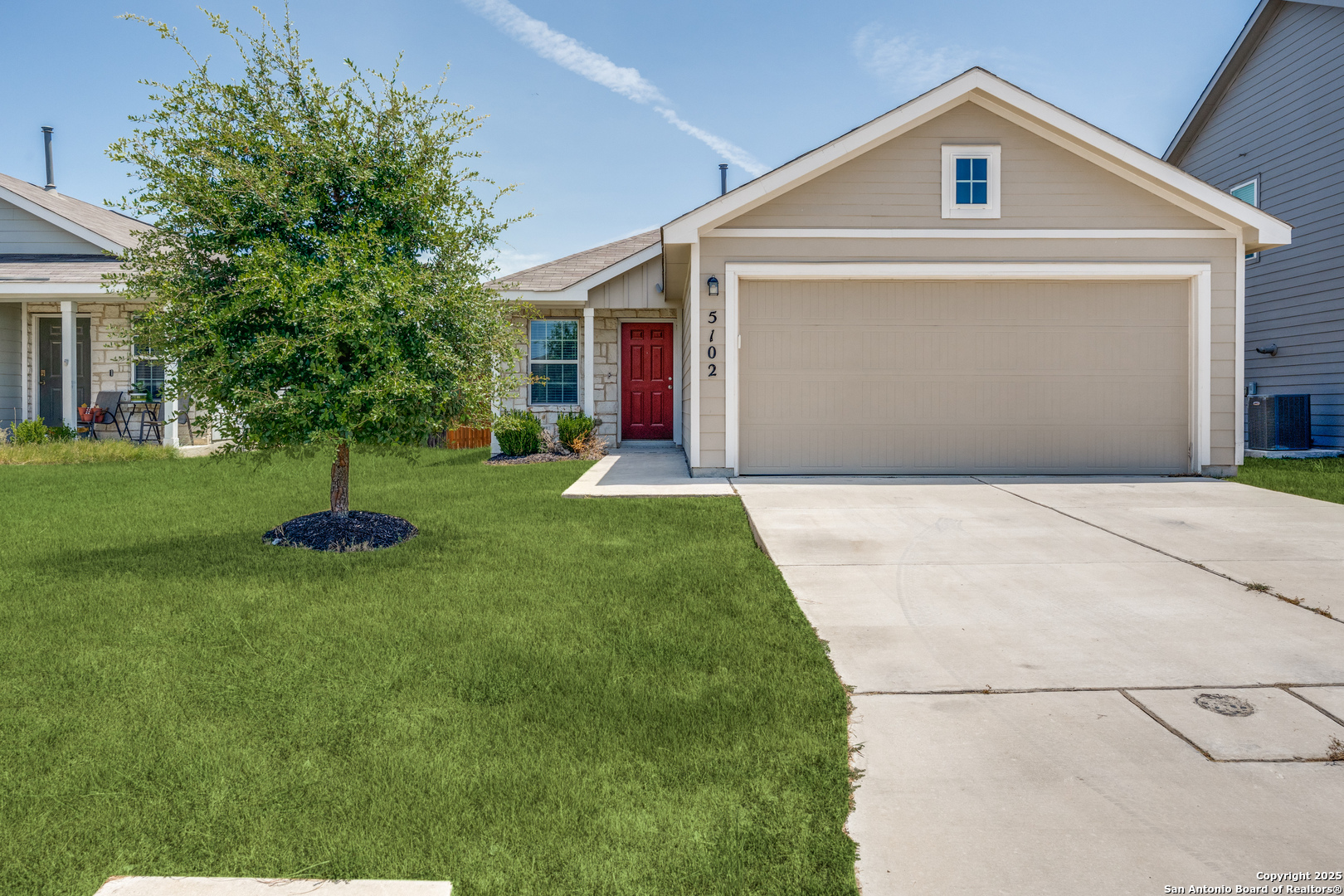 5102 Everett Loop Converse, TX 78109 - Photo 2 of 24 a front view of house with yard and green space