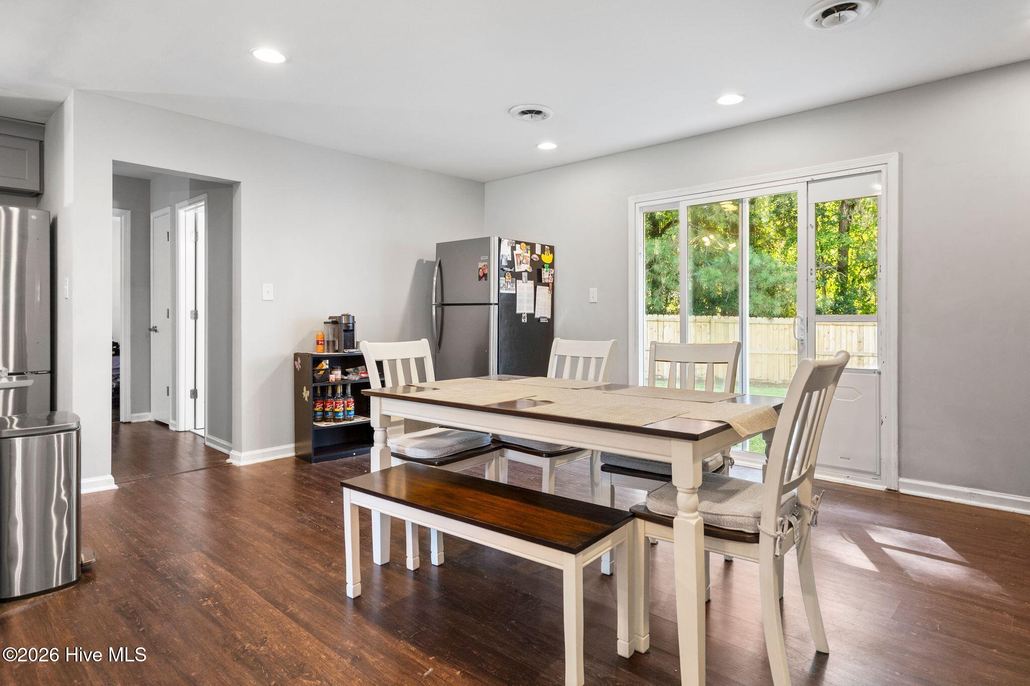 405 Dennis Road Jacksonville, NC 28546 - Photo 12 of 49 Gallery Image 12