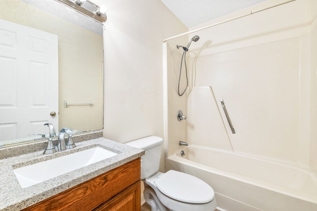 3242 Fletcher Chapel Road Kenbridge, VA 23944 - Photo 15 of 29 Gallery Image 15