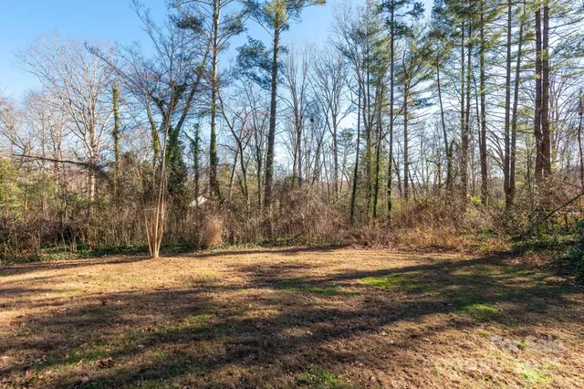 $550,000 | 290 Crabapple Hill Lane, Hendersonville, NC 28792