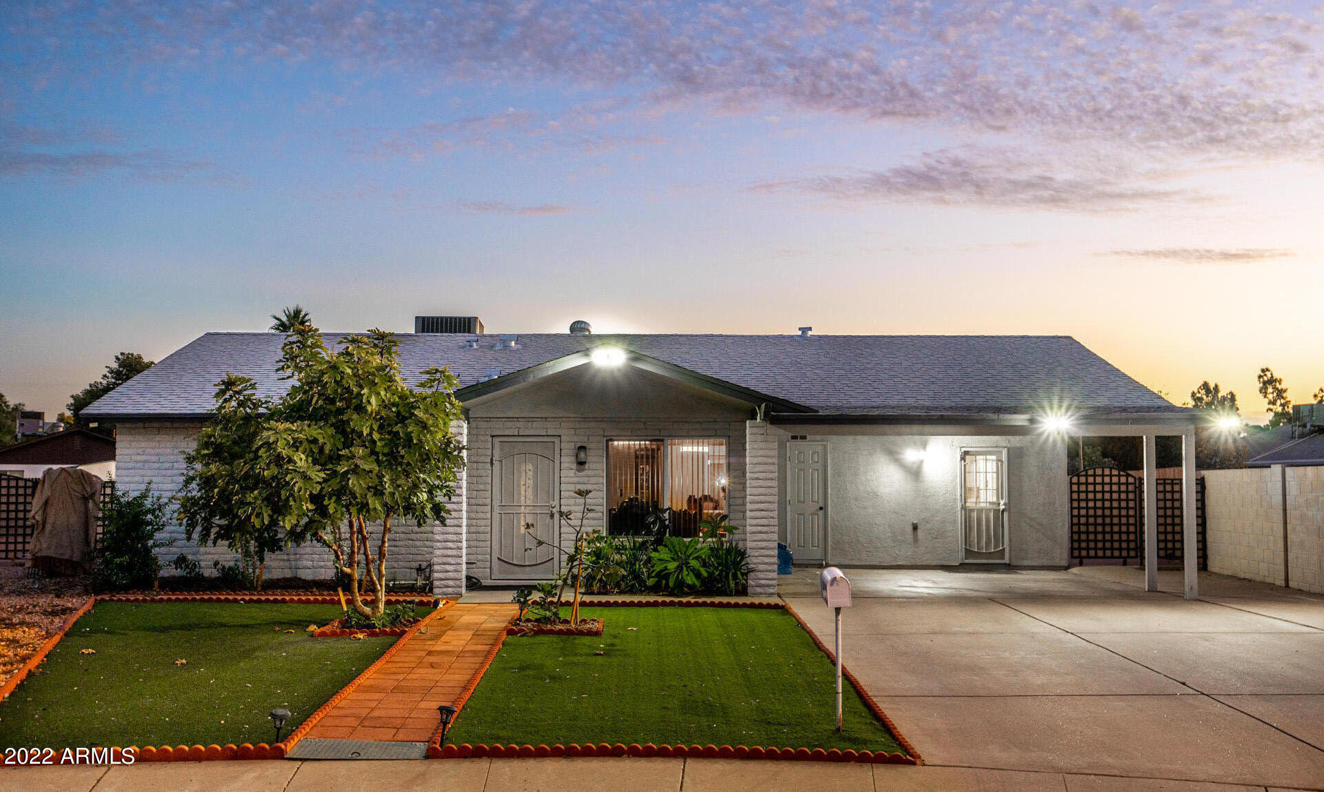 11 East Rice Drive Tempe, AZ 85283 - Photo 1 of 27 _DSC9219-HDR