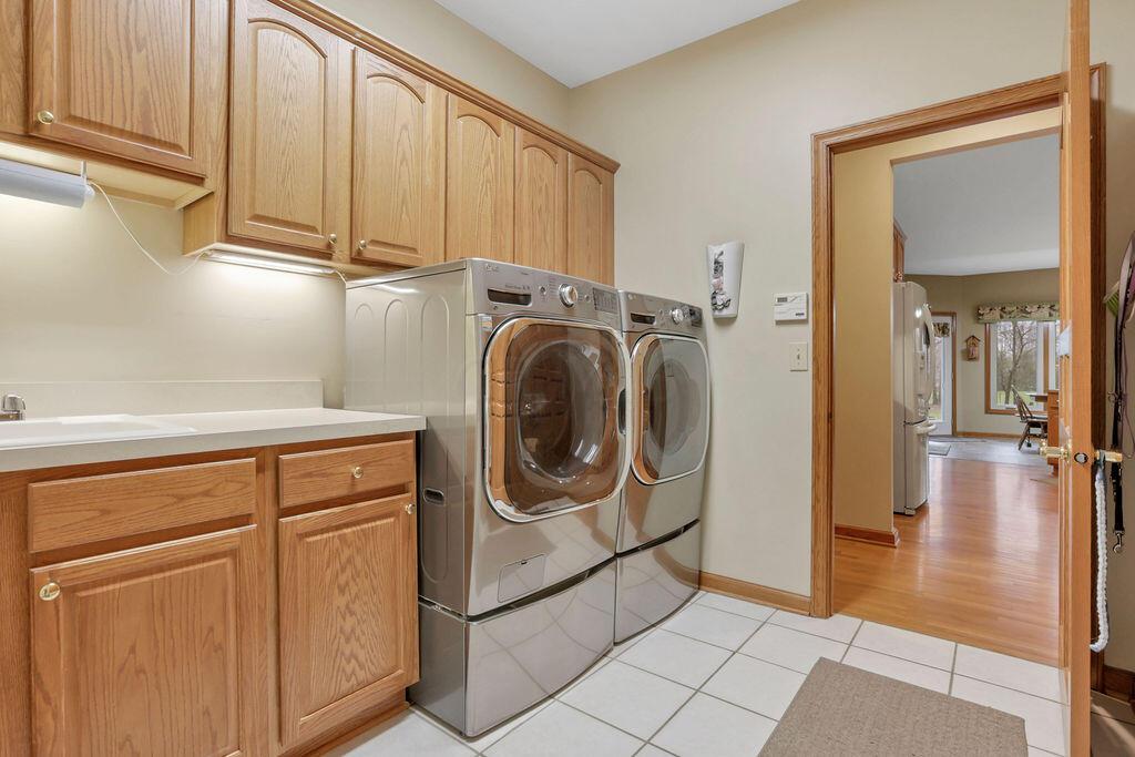 2913 Blacklick Road Northwest Baltimore, OH 43105 - Photo 26 of 75 Laundry/Utility