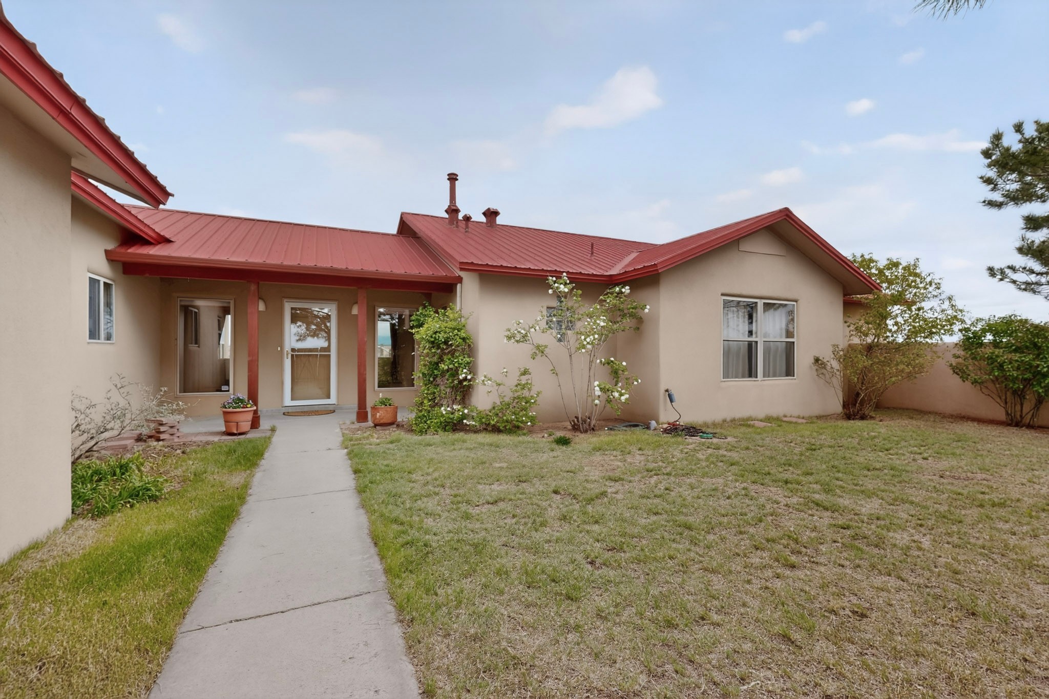 201 San Marcos Loop Santa Fe, NM 87508 - Photo 2 of 35
