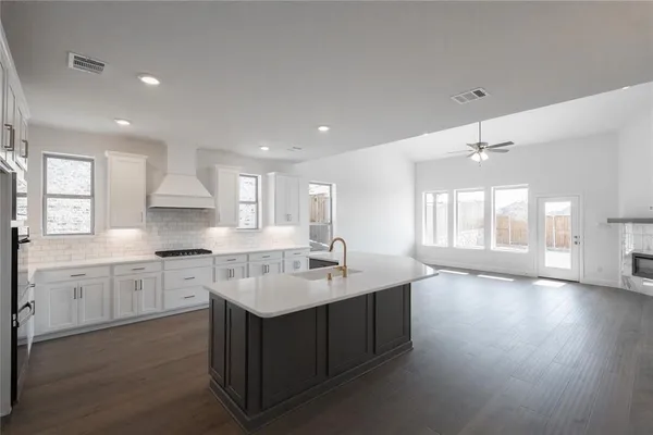 $569,900 | 2416 Royal Birkdale Street, Celina, TX 75009