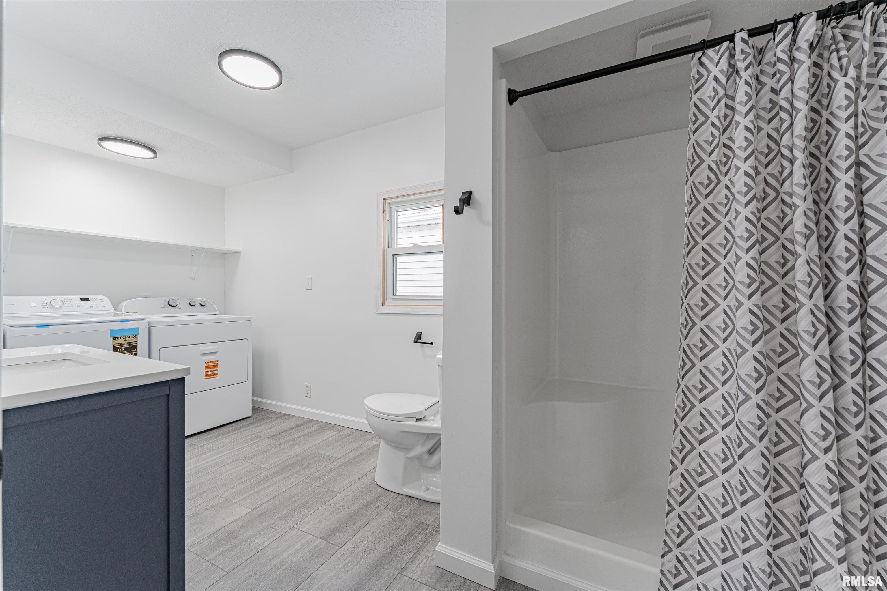 608 North Monroe Street Lincoln, IL 62656 - Photo 16 of 30