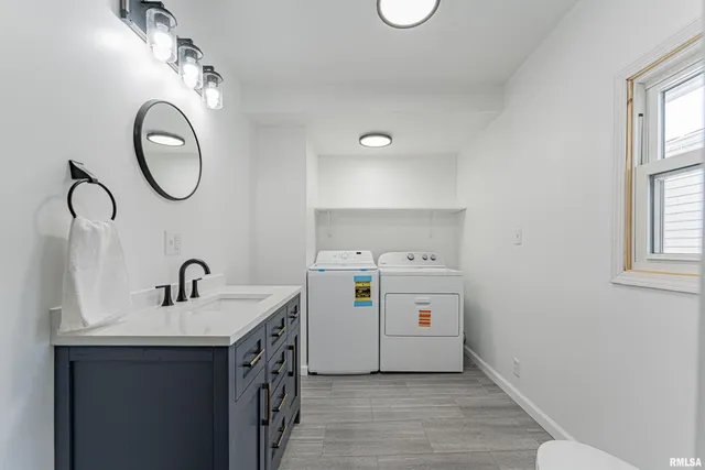 $150,000 | 608 North Monroe Street, Lincoln, IL 62656