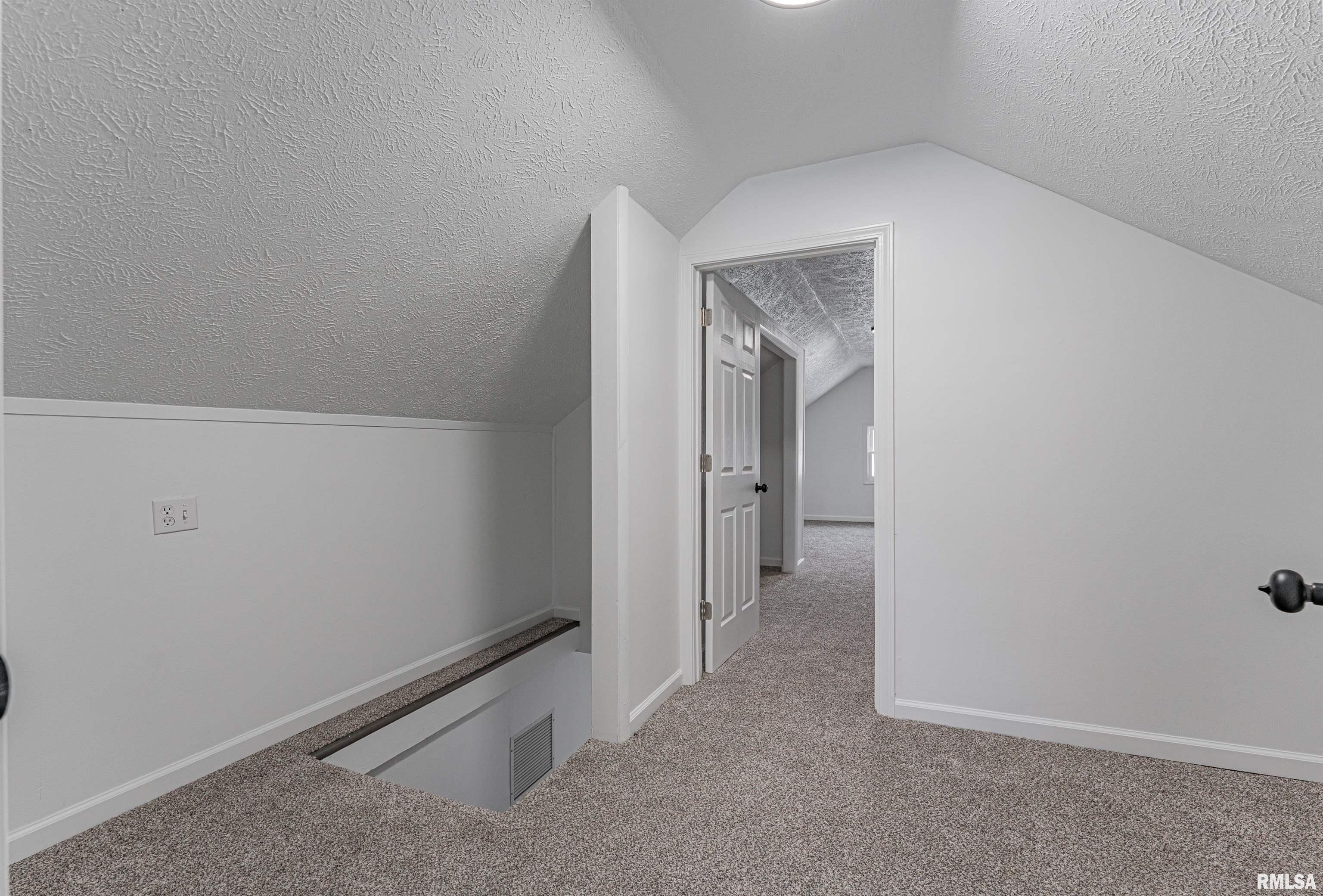 608 North Monroe Street Lincoln, IL 62656 - Photo 18 of 30