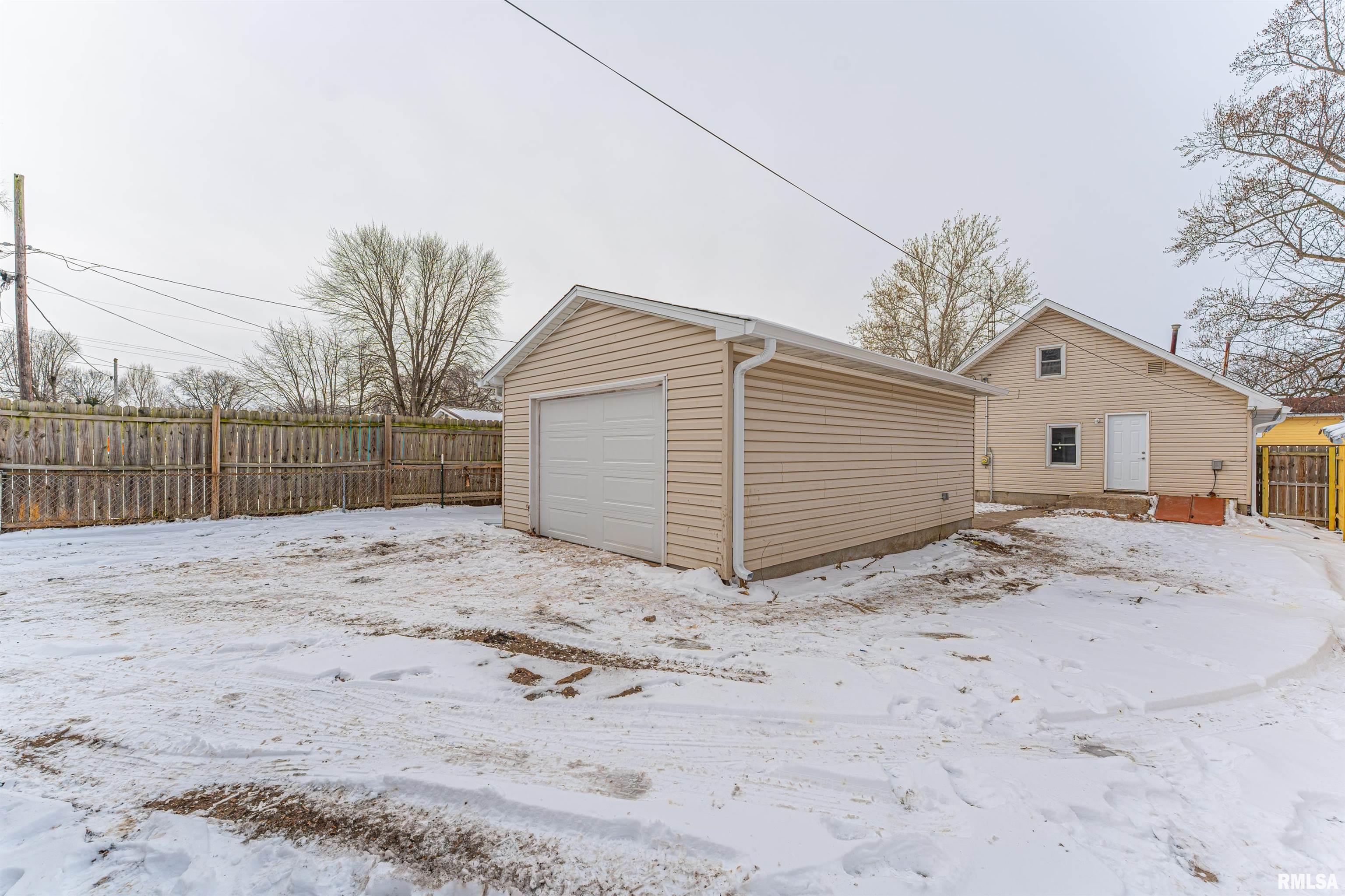 608 North Monroe Street Lincoln, IL 62656 - Photo 26 of 30