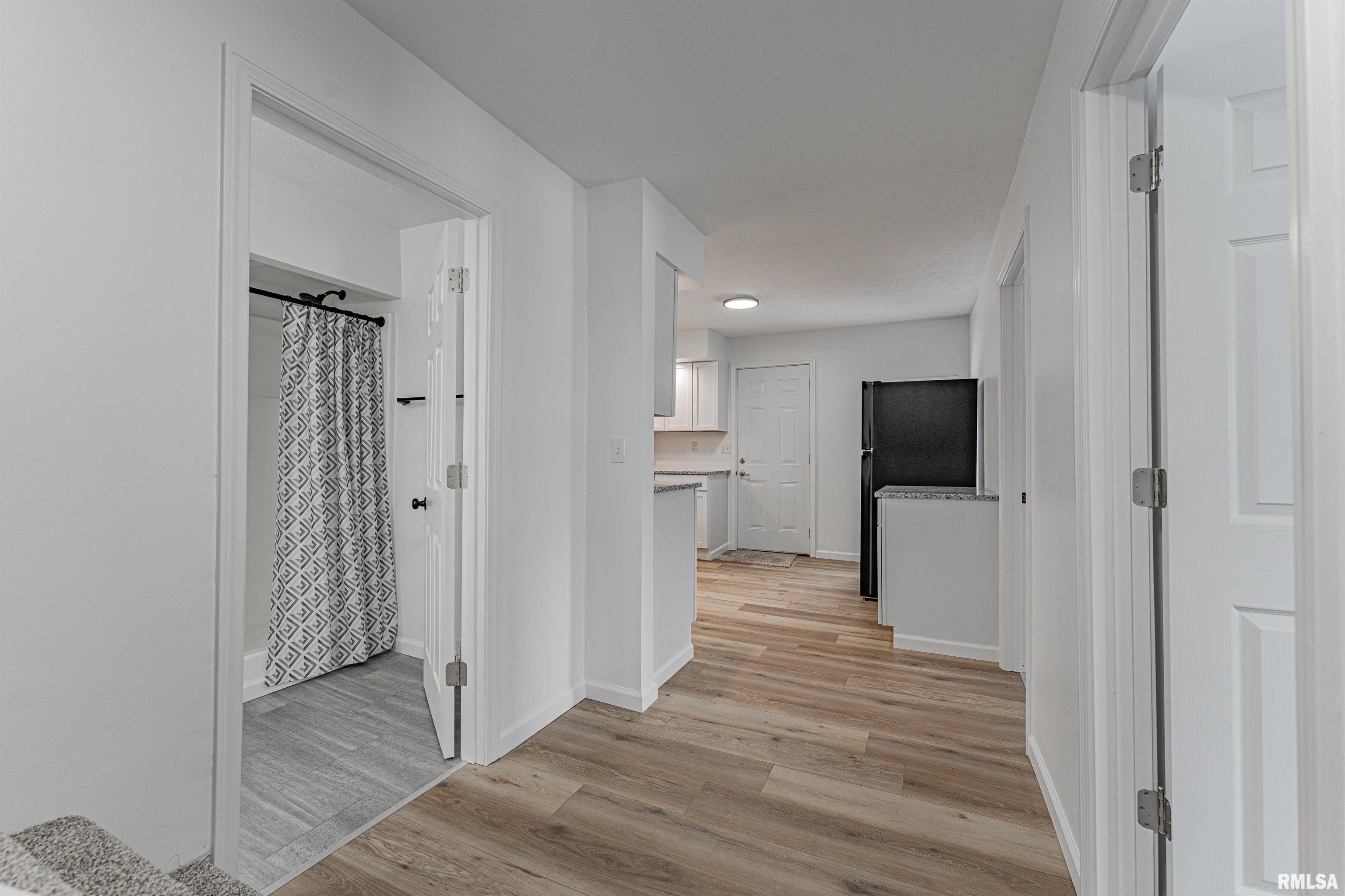 608 North Monroe Street Lincoln, IL 62656 - Photo 6 of 30