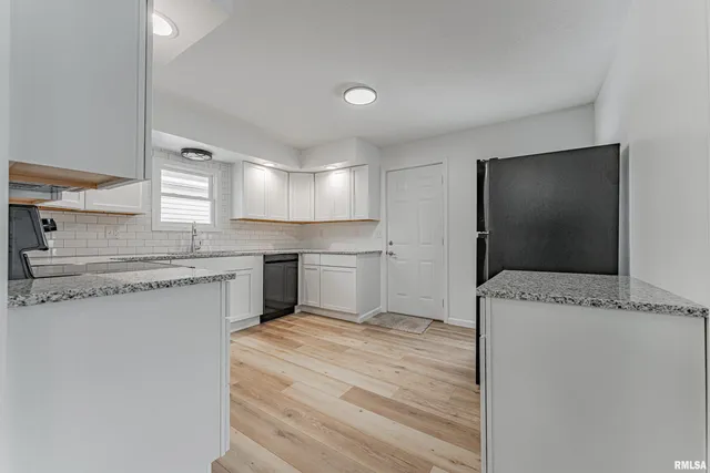 $150,000 | 608 North Monroe Street, Lincoln, IL 62656