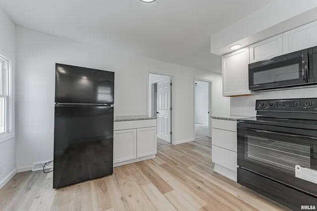 $150,000 | 608 North Monroe Street, Lincoln, IL 62656