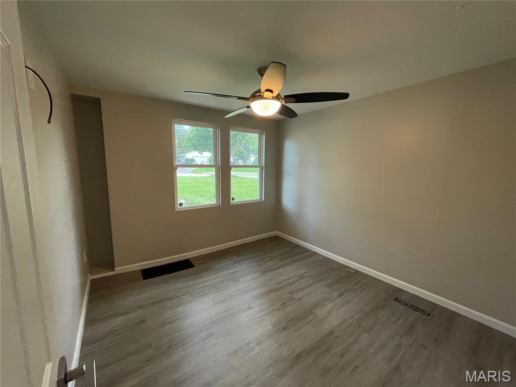 3305 Fee Fee Road Bridgeton, MO 63044 - Photo 9 of 13 Gallery Image 9